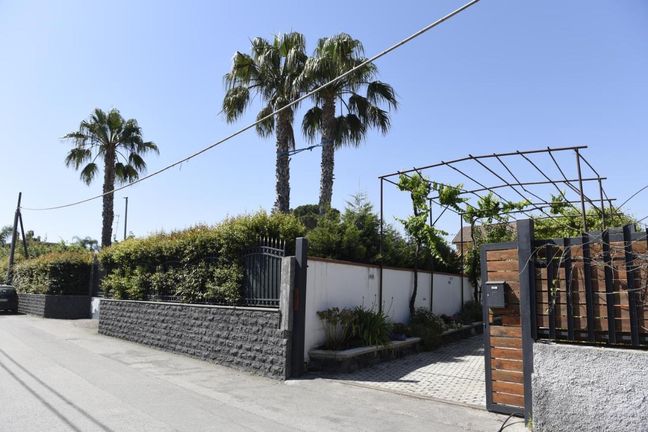 Villa Amelie Fondachello  Luaran gambar