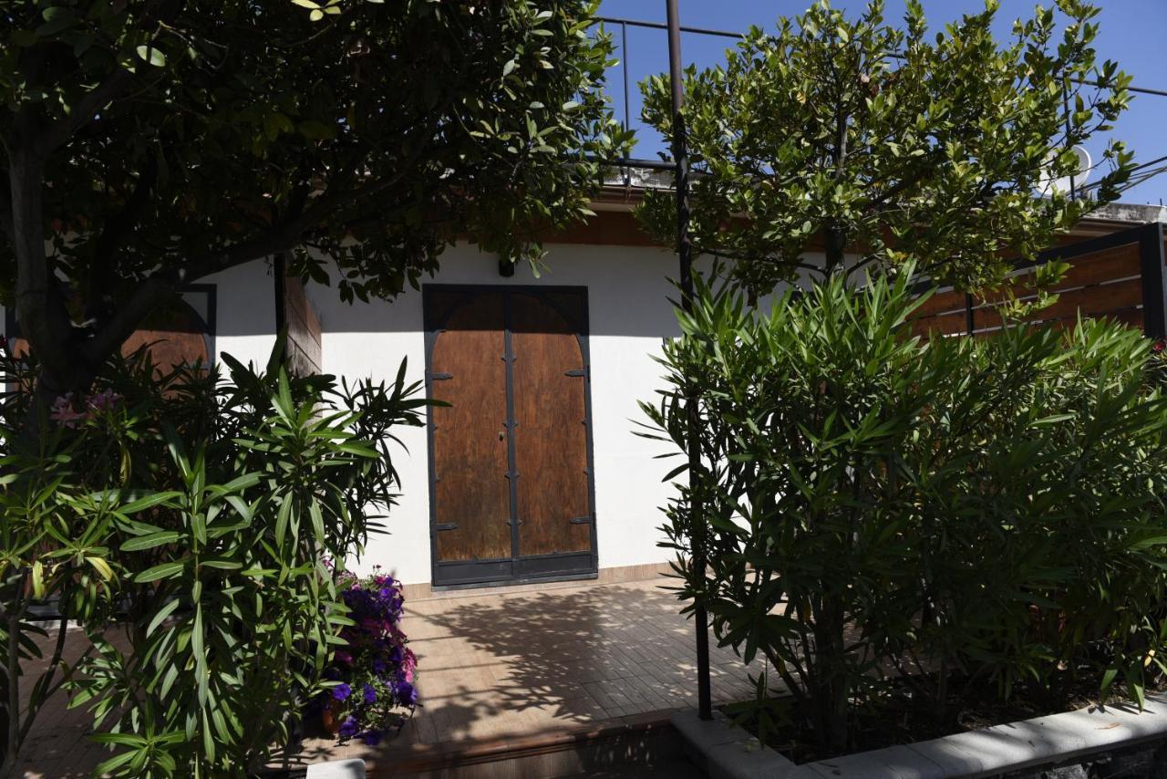 Villa Amelie Fondachello  Luaran gambar